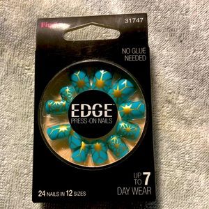 Trendy fashion nails by Edge press on nails #31747